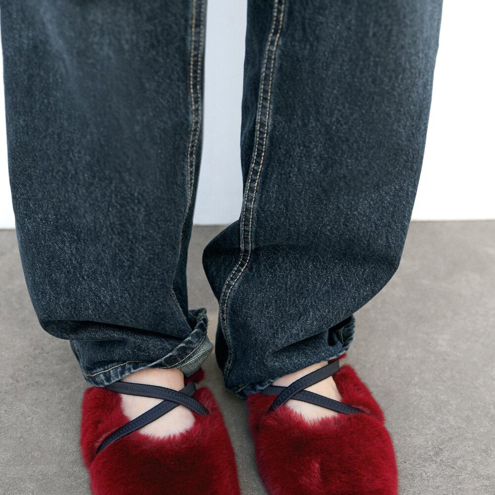 Zara Red Faux Fur Flats Size 39 - Picture 4 of 7